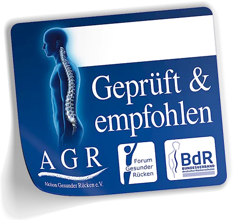 AGR-zertifizierte Beratung  Unsere SchlafexpertInnen sind medizinisch geschulte SchlafberaterInnen. Viele von Ihnen verfügen zusätzlich über eine Zertifizierung vom Verein Aktion gesunder Rücken (AGR) e. V. Diese MitarbeiterInnen werden speziell geschult. Achten Sie auf das Gütesiegel „AGR geprüft & empfohlen”. Matratzen, Lattenroste & Co, die dieses Gütesiegel tragen, wurden speziell für die Bedürfnisse des Rückens hergestellt. Mehr Infos zum Verein Aktion Gesunder Rücken finden Sie hier Mehr Infos zu Beratung finden Sie hier